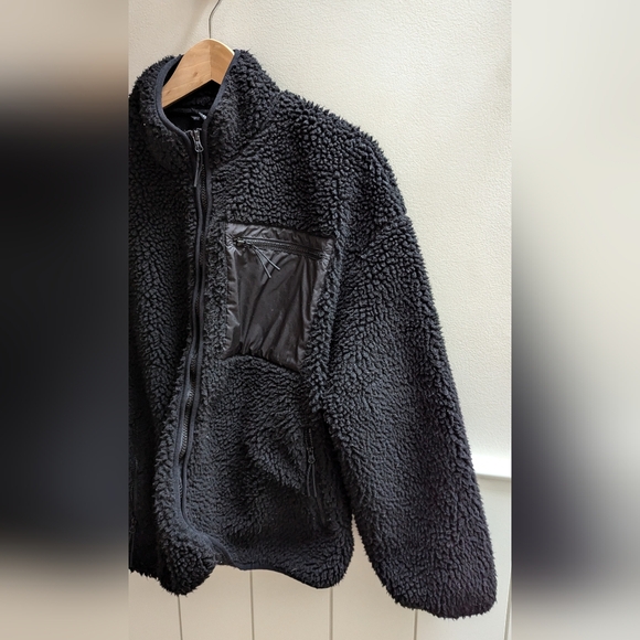 H&My Black Sherpa Teddy Jacket - Picture 3 of 4